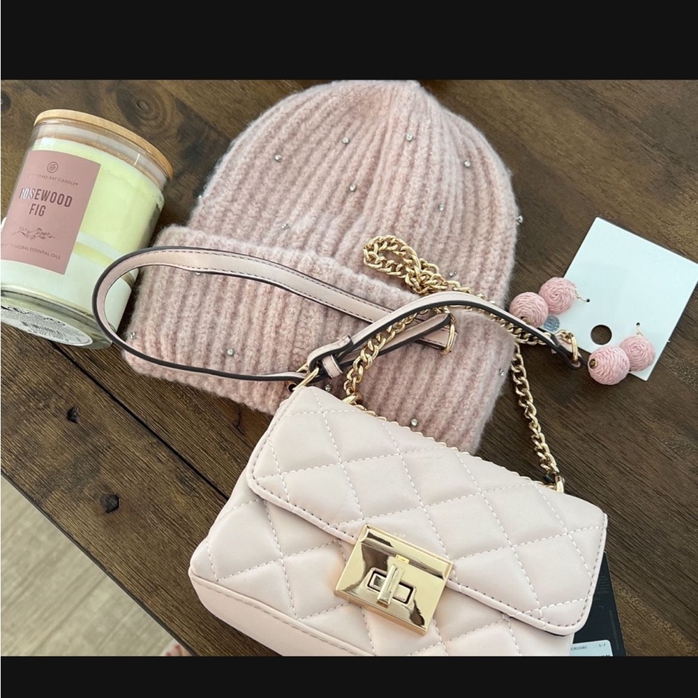 Elegant Pink Quilted Handbag